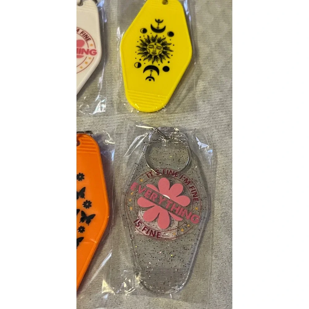Set of 10 Motel‎ Style Keychain Set Women OS Multicolor New Retro Phrases Tags